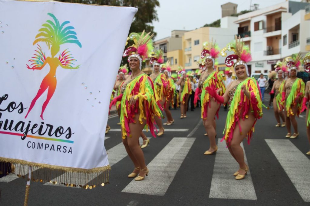 Bereit für Karnevalsspaß? Ihr Leitfaden zu den Straßenfesten 2024 auf Teneriffa