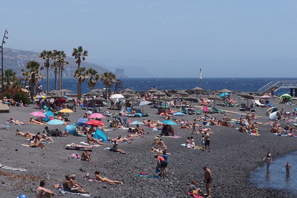 Wetterbericht für die Kanarischen Inseln: Temperaturen fallen, doch es bleibt warm